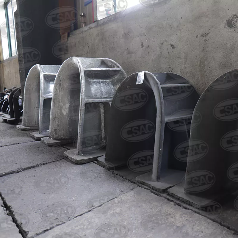 Aké kotvené reťazové príslušenstvo je k dispozícii na použitie v mori?