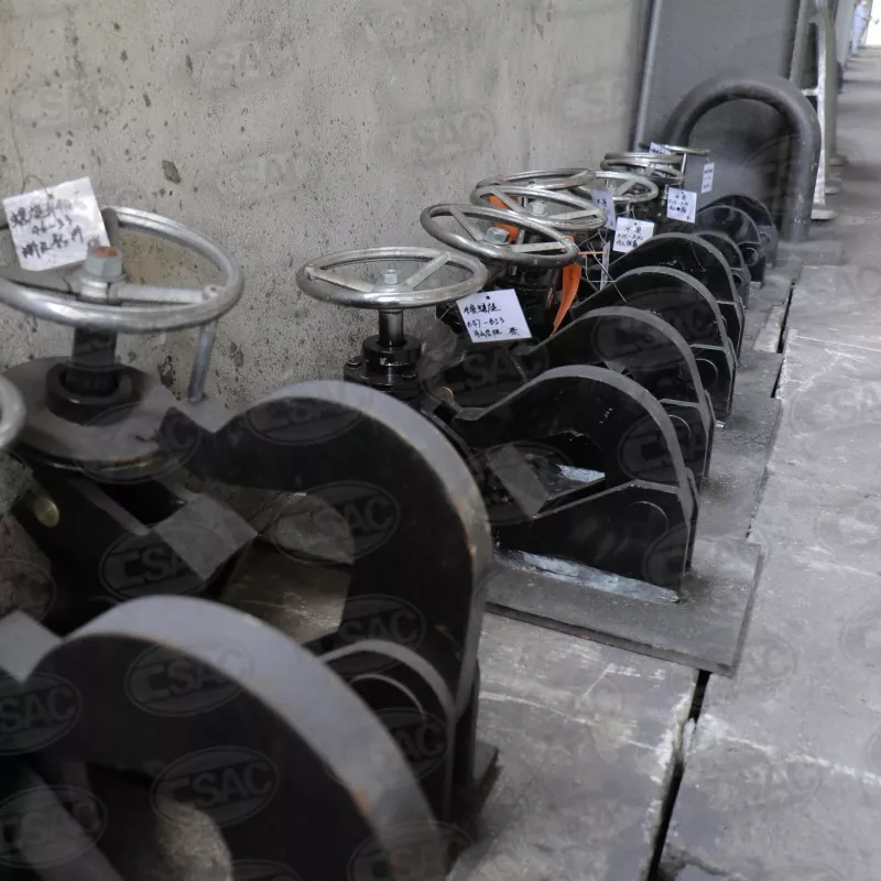 Vodotesný uvoľňovač otočnej kotvovej reťaze